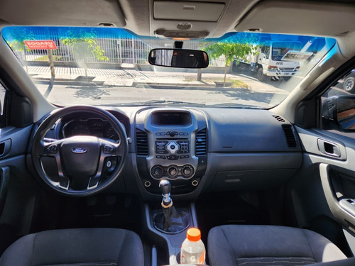 Imagen 8 de 18 de Ford Ranger 3.2 Tdi C/d 4x2 Xls