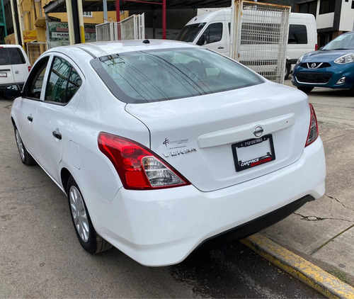 Imagen 4 de 15 de Nissan Versa 2019 1.6 Drive Mt