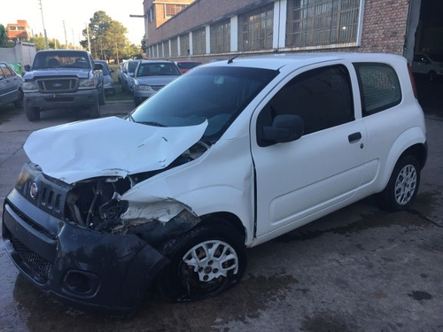 Imagen 12 de 19 de Fiat Uno Cargo