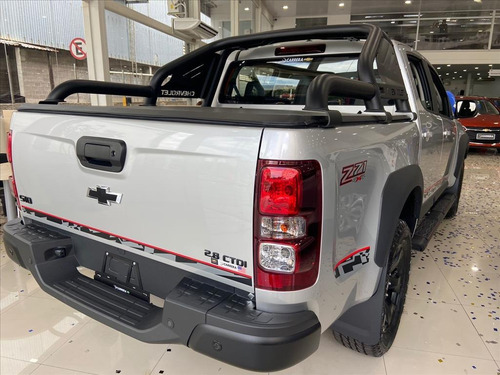 Imagem 4 de 10 de S10 2.8 16v Turbo Diesel Z71 Cd 4x4 Automático