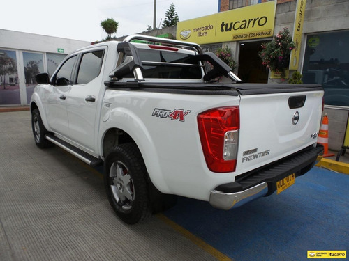 Imagen 5 de 25 de Nissan Frontier Np 300 S 4x4 Doble Cabina
