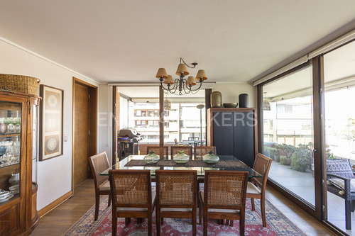 Departamento Como Nuevo En Vitacura