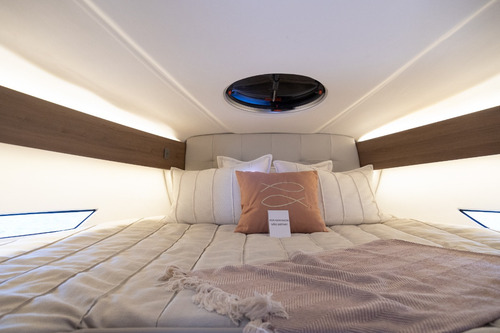 Lancha Solara 380 Ht 2025 Triton Focker Ventura Phantom