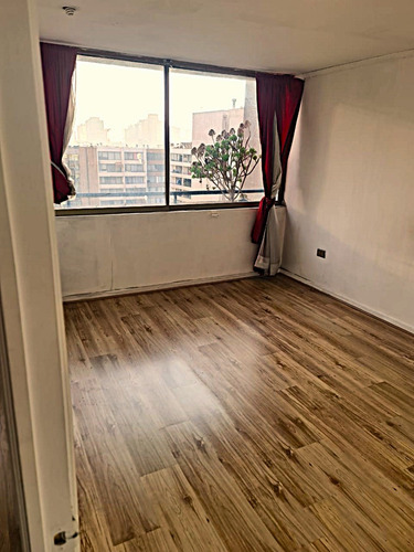 Departamento Pasaje Elisa Cole, Santiago Centro
