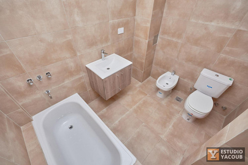 Monoambiente En Venta - 38mts2 - La Plata