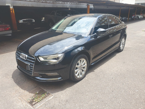 Audi A3 Sedán