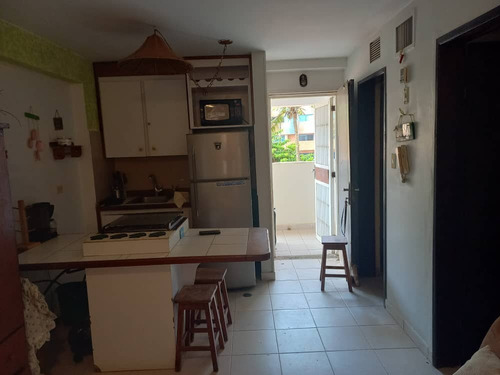 Imagen 6 de 16 de Fernando Guerrero Vende Apartamento En Tucacas Residencia Guaruja
