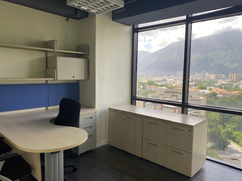 Imagen 5 de 30 de Oficina En Venta En Cc Macaracuay Plaza Remodelada Con Vista Al Avila