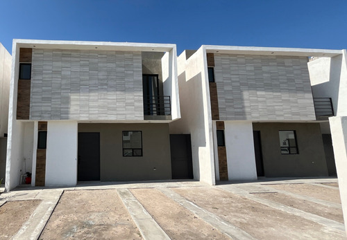 Casa En Venta En Los Olivos, Gómez Palacio, Durango