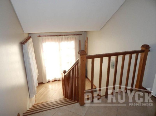 Chalet En Venta En Berazategui Oeste
