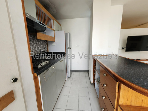Estupendo Y Acogedor Apartamento En Alquiler Con Maravillosa Ubicación Las Mercedes