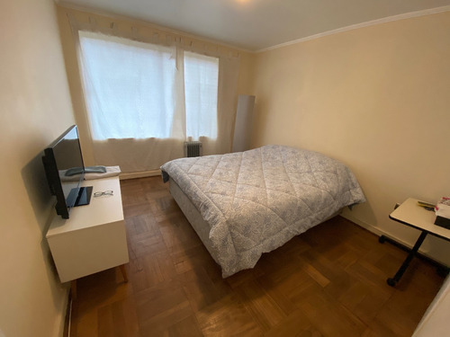 Perfecta Para Remodelación Calle Montenegro