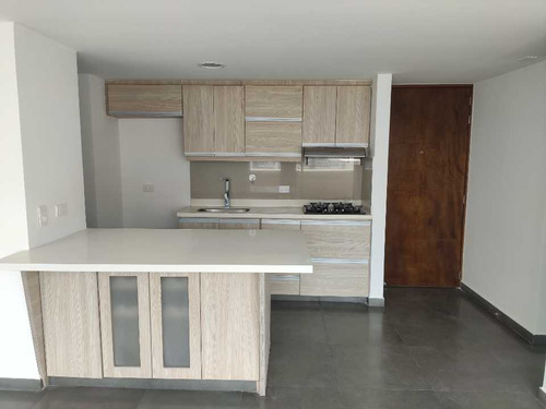 Apartamento En Venta Sector Loma Del Indio, Medellín