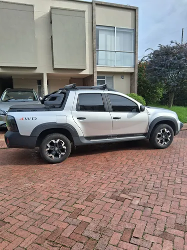 Renault Duster Oroch 1.3 Intens 4X4 Outsider