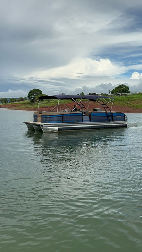 Lancha Vcat 900 - Compartilhada