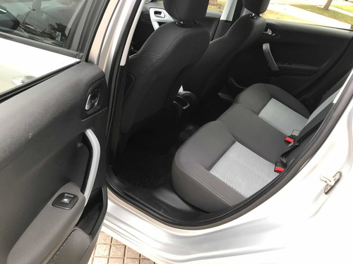 Peugeot 208 1.5 Allure Touchscreen 2014