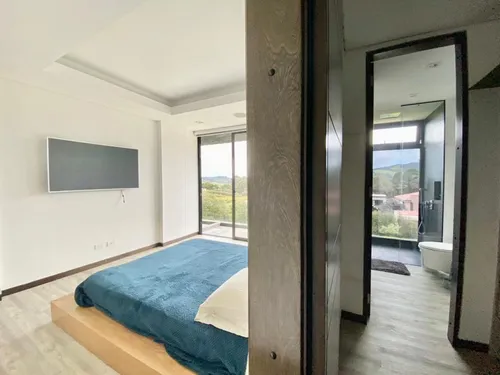 Casa En Venta En Las Palmas. Cod V11277