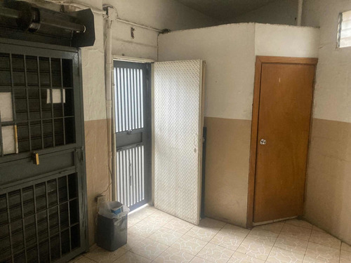 Imagen 2 de 15 de Vendo Local Comercial A Pie De Calle Montalban I Av Teheran
