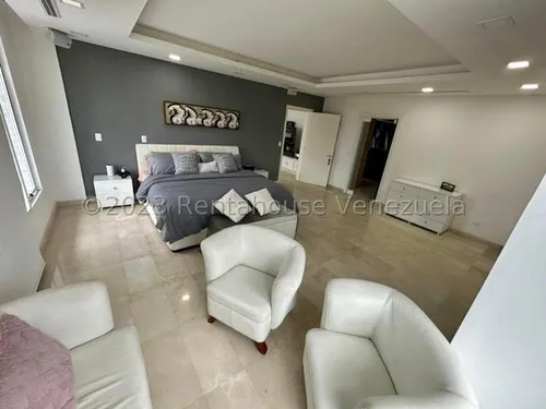 Casa En Venta La Lagunita