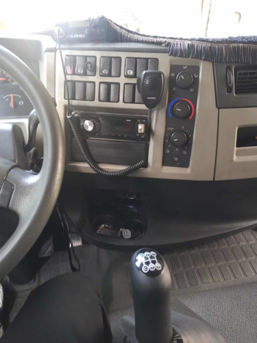 Imagem 11 de 14 de Volvo Vm 270