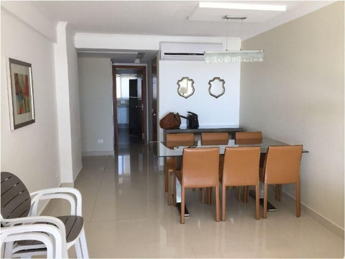 Apartamento En Venta De 2 Dormitorios En Playa Mansa