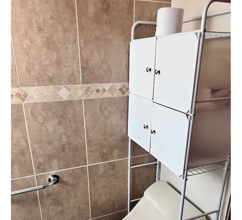 Casa Recien Remodelada, Cuenta Con Todos Los Servicios Basicos Y Cuenta Con Privacidad Al Tener Control De Acceso De Visitantes