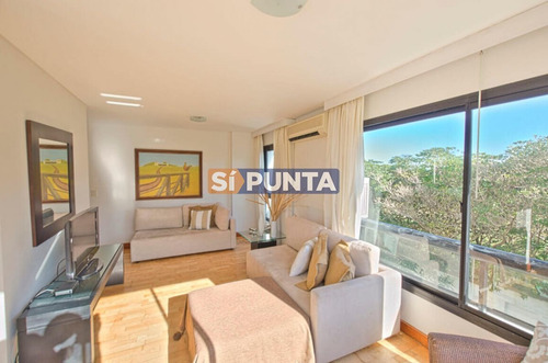 Imagen 2 de 18 de Apartamento De 3 Dormitorios En Playa Brava