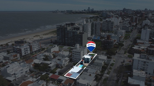Se Vende Terreno De 710m2 En Malvín