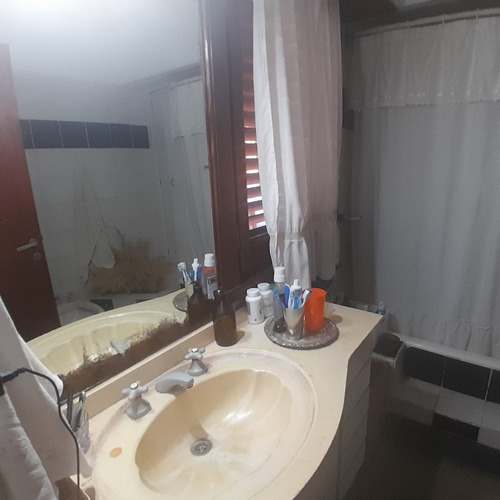 En Venta. Chalet En Dos Plantas. Bario Don Bosco