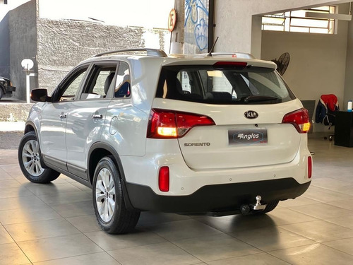 Imagem 10 de 20 de Kia Sorento 2.4 Ex 4x2 16v
