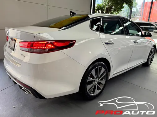 Kia Optima 2.0 L Turbo Gdi Sxl At