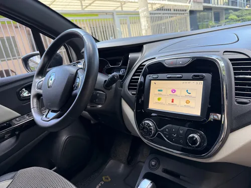 Renault Captur 2.0 Intens Automática