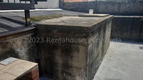 Estupendo Local Comercial, Que También Puede Ser De Uso Residencial-catia-mls #24-18526