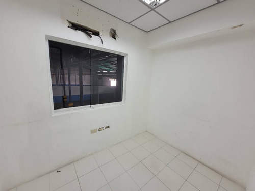 Imagen 2 de 6 de Liliana Martinez Remax Se Alquila Galpón De 770 Mts2 Aprox. Castilito San Diegoi Cd 139874