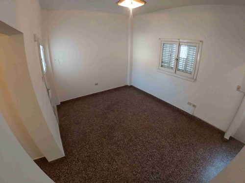 Imagen 14 de 16 de Venta 2 Ambientes Interno Con Jardin Excelente Ubicacion