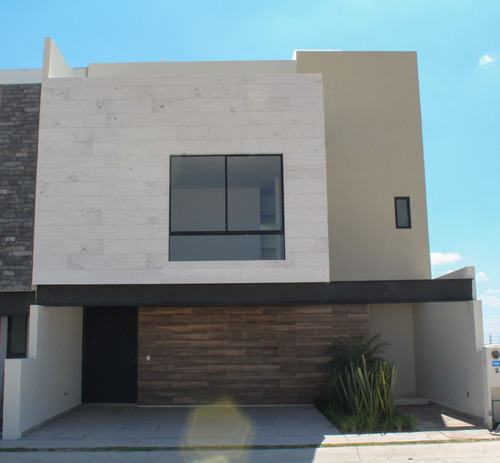 Casa En Venta En San Angel V En San Luis Potosi