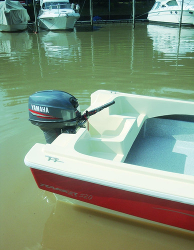 Imagen 6 de 15 de Lancha Tracker Trakker 520 Pescador 2022