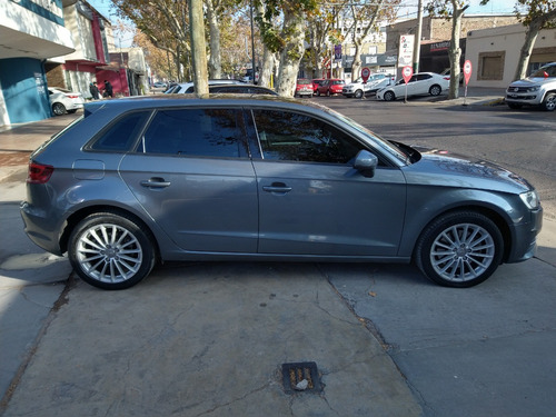 Audi A3 Sportback 1.8 T Fsi Stronic 180cv