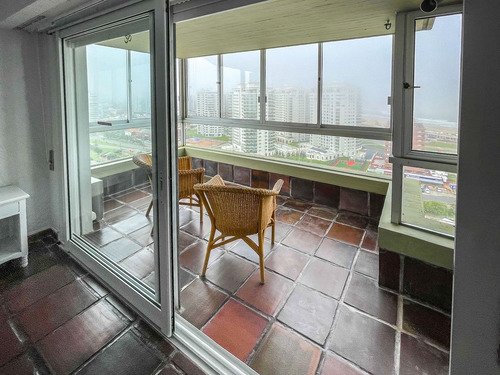 Imagen 12 de 29 de Apartamento En Venta De 3 Dormitorios En Playa Mansa (ref: Lij-5615)