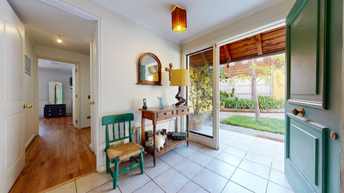 200 M2 Y Piscina (64308)