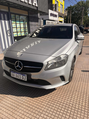 Mercedes-Benz Clase A 1.6 A200 Urban 156cv