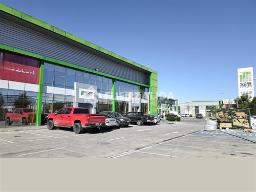 Local Multifuncional En Work Center - 2 Pisos - 156m2