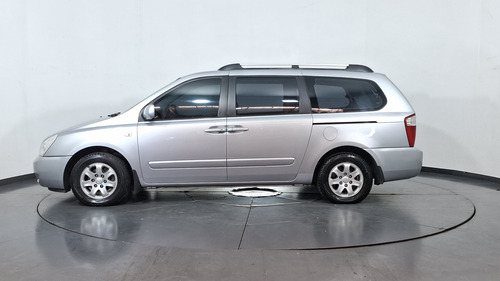Kia Carnival 3.8 V6 EX AUTO
