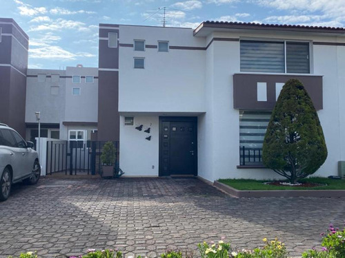 Casa En Venta Recién Remodelada En Metepec