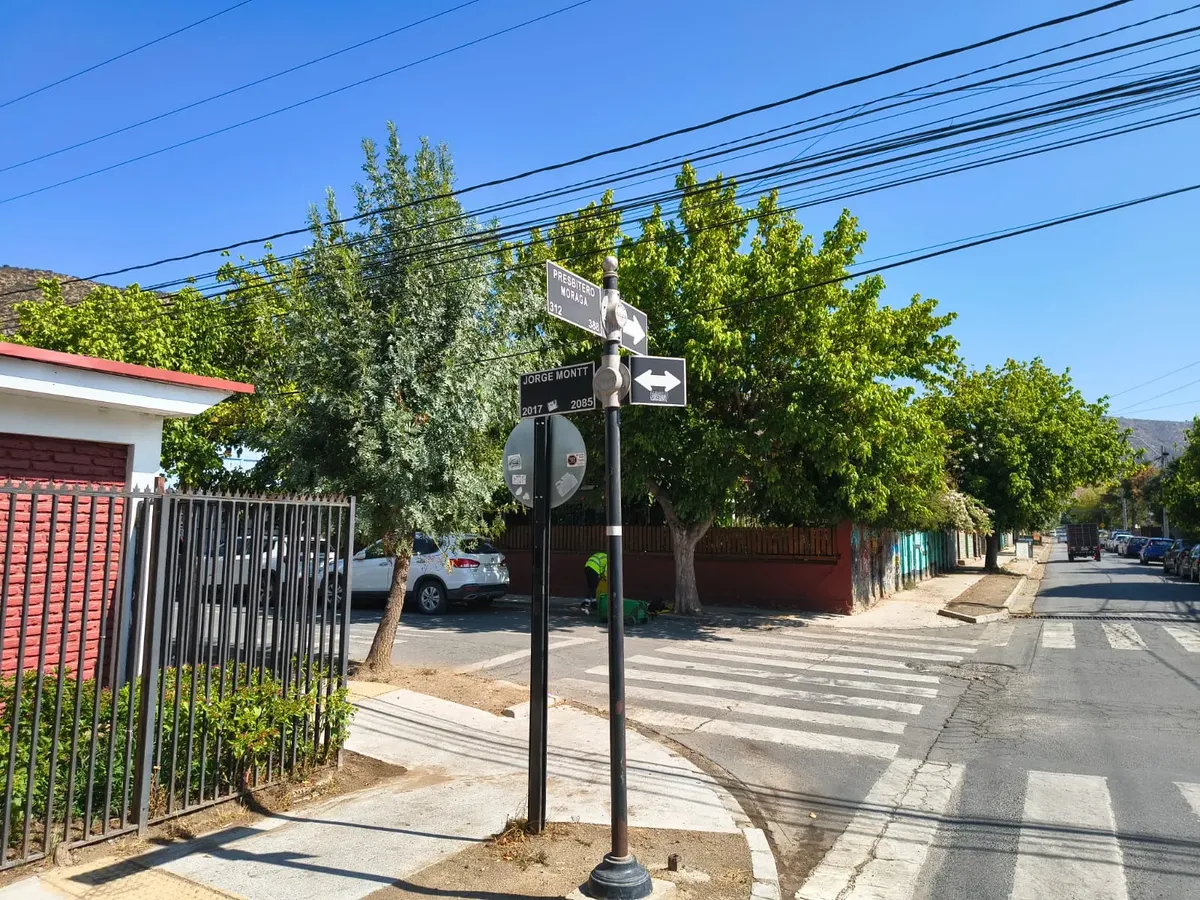 Imagen 1 de 21 de Oportunidad Única Casa Y Locales En Pleno Centro De Curacaví