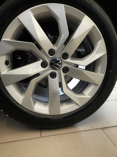Imagen 6 de 18 de Volkswagen Taos Comfortline