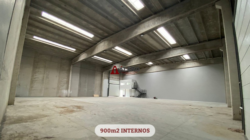 Nave De Hormigón Premoldeado De 900m2 En Alquiler