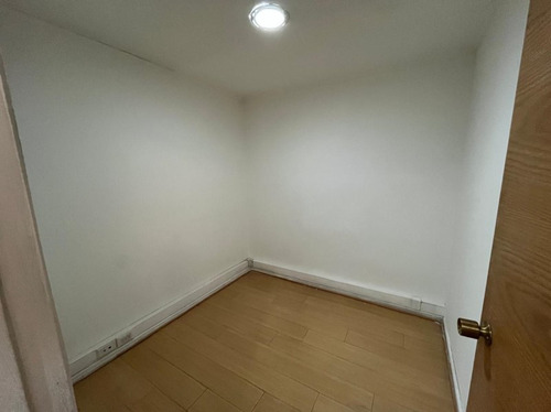 Se Vende Gran Oficina Con 7 Privados Y Salón En El Centro