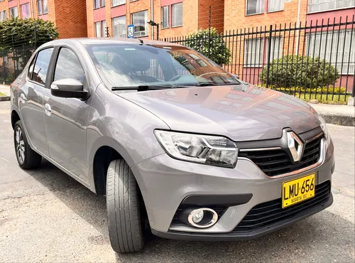Renault Logan 1.6 Privilege / Intens