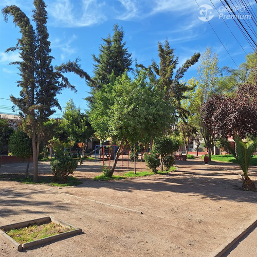 Casa Con Excelente Ubicación En Buin. 3d 1b